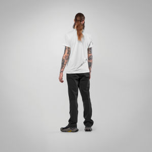 00-0000027018_0010_02_total-look.png
