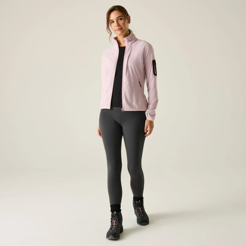 RWA767_ZN7_03_bynder_defined_type_model_031776408142.jpg