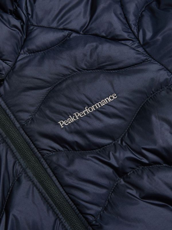 Kurtka-Peak-Performance-puchowa-damska-Helium-Down-Hood-Jacket-czarna (5).webp
